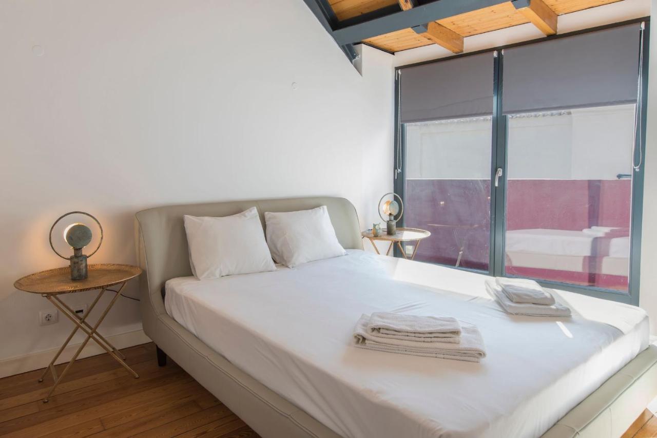 Bairro Alto Stunning Flat With Balcony By Lovelystay Лиссабон Экстерьер фото