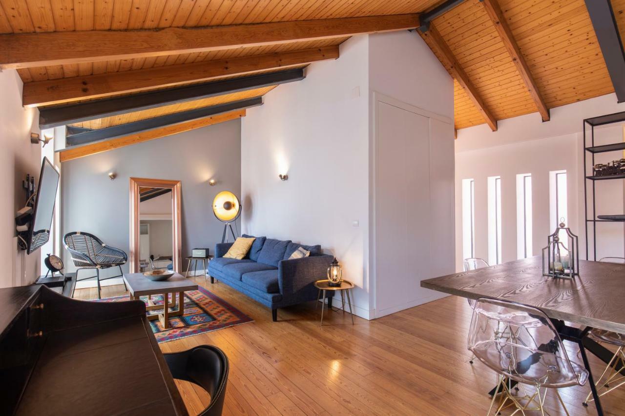 Bairro Alto Stunning Flat With Balcony By Lovelystay Лиссабон Экстерьер фото